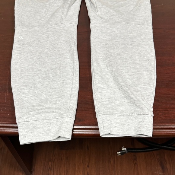 lululemon athletica Gray Sweatpants, String/Side & Back Pockets, NWOT - Picture 6 of 12